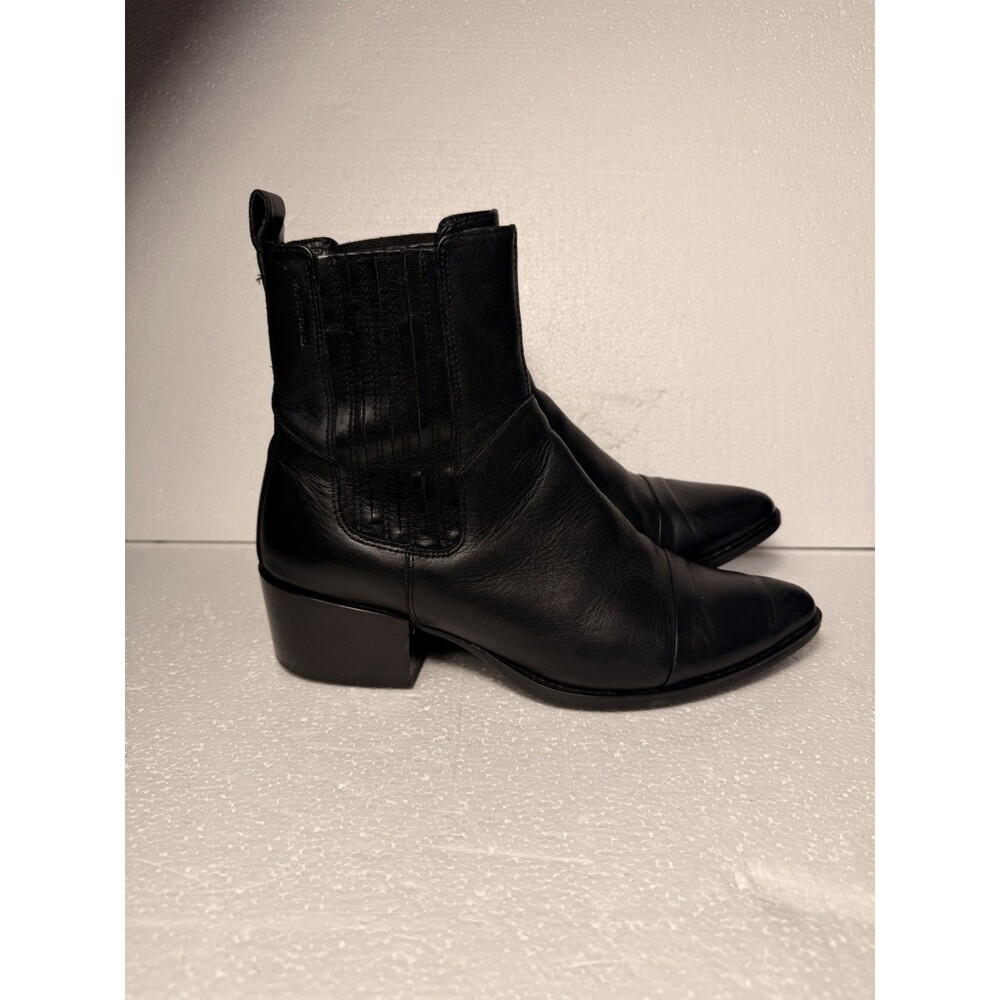 Vagabond Shoemakers Marja Black Leather Chelsea Ankle Boots Womens Sz 8.5 US 40